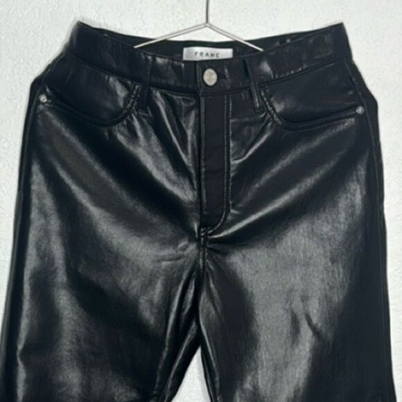 NWT FRAME Le Jane Crop Recycled Leather in Noir Revolve Size 27 - Picture 4 of 14